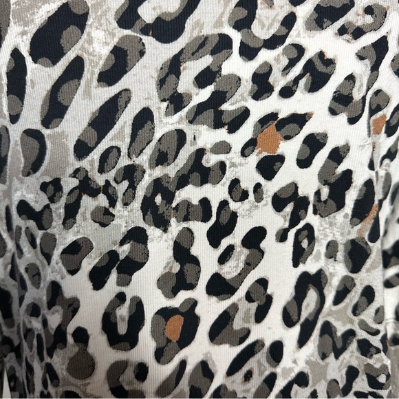 Marccain Sports Leopard Animal Print Ribbed Athletic Short Sleeve Blouse Top - Picture 3 of 7